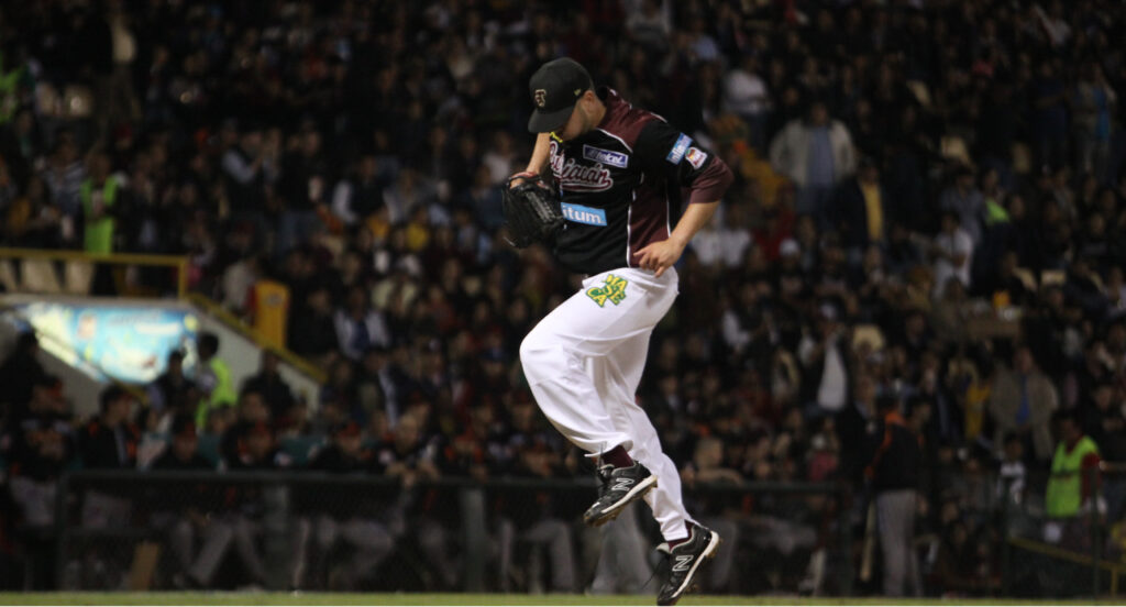 ESTÁ DE VUELTA ÓLIVER PÉREZ