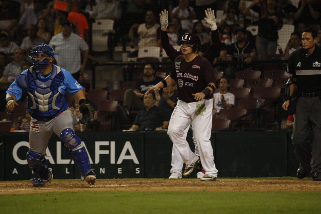 YAQUIS SE LLEVA EL DEL HONOR