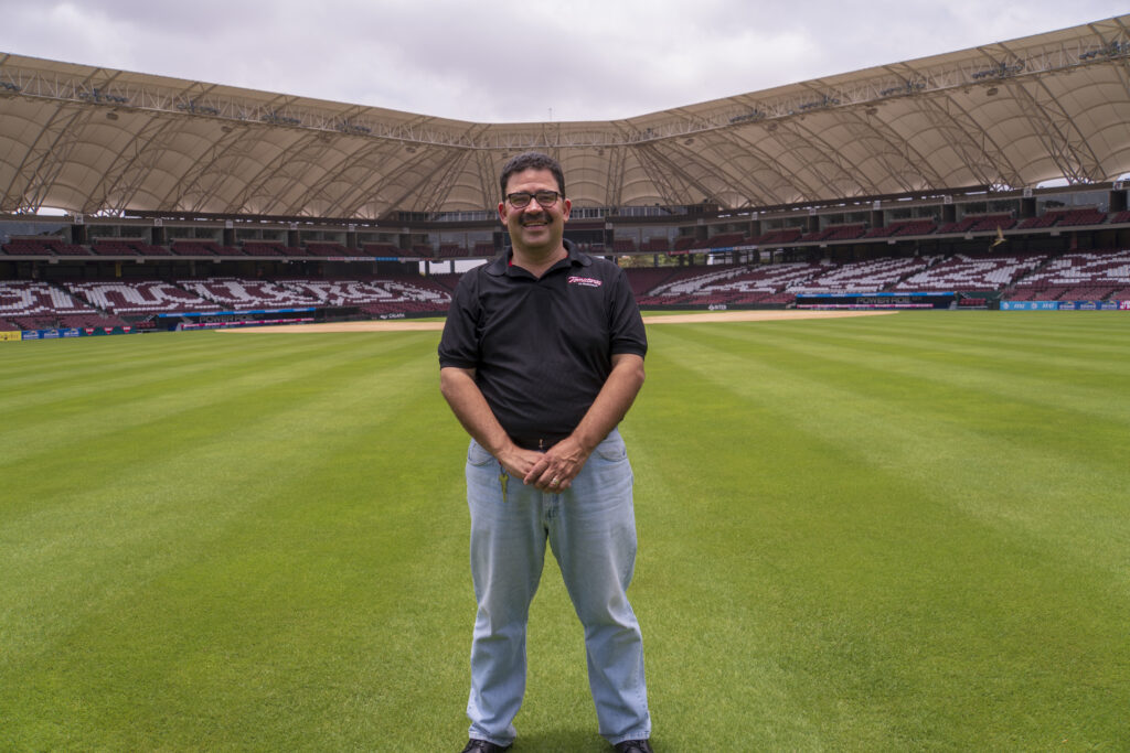 EDUARDO VALENZUELA REGRESA CON TOMATEROS DE CULIACÁN