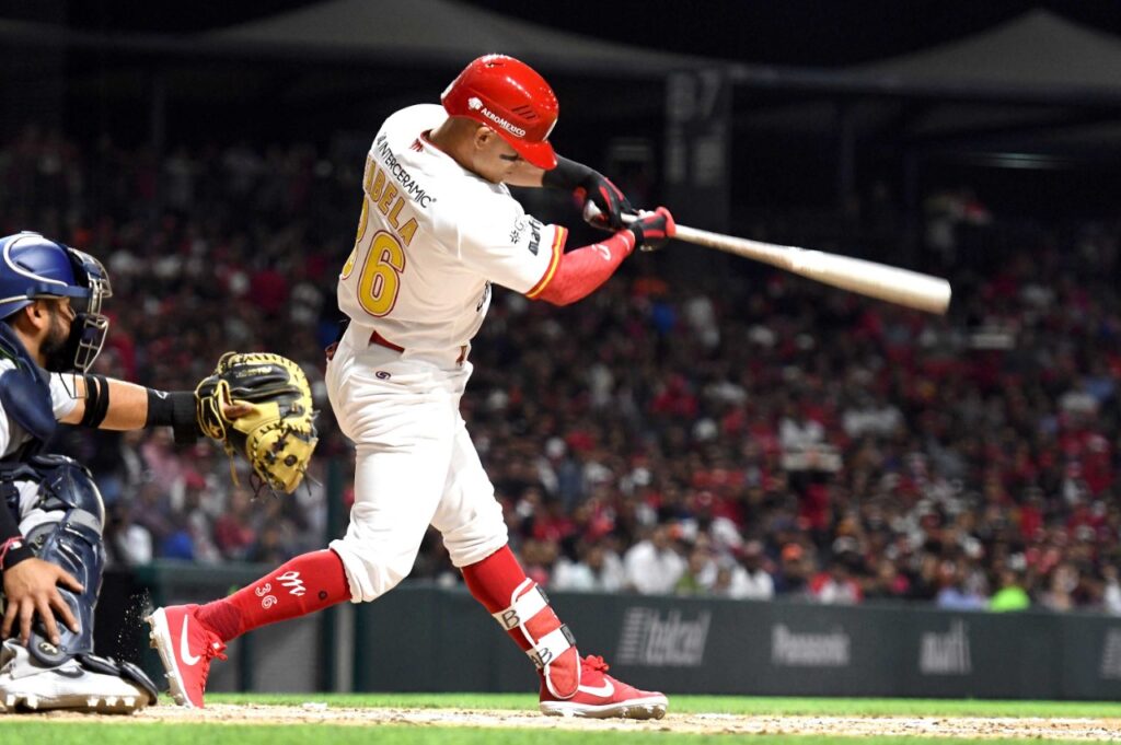 NUESTROS GUINDAS HACEN HISTORIA CON EL BAT