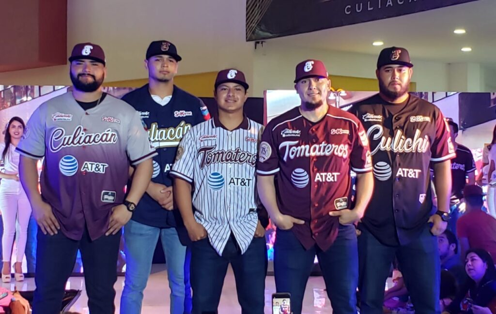 TOMATEROS ESTRENA PIEL Y MARCA DE JERSEYS