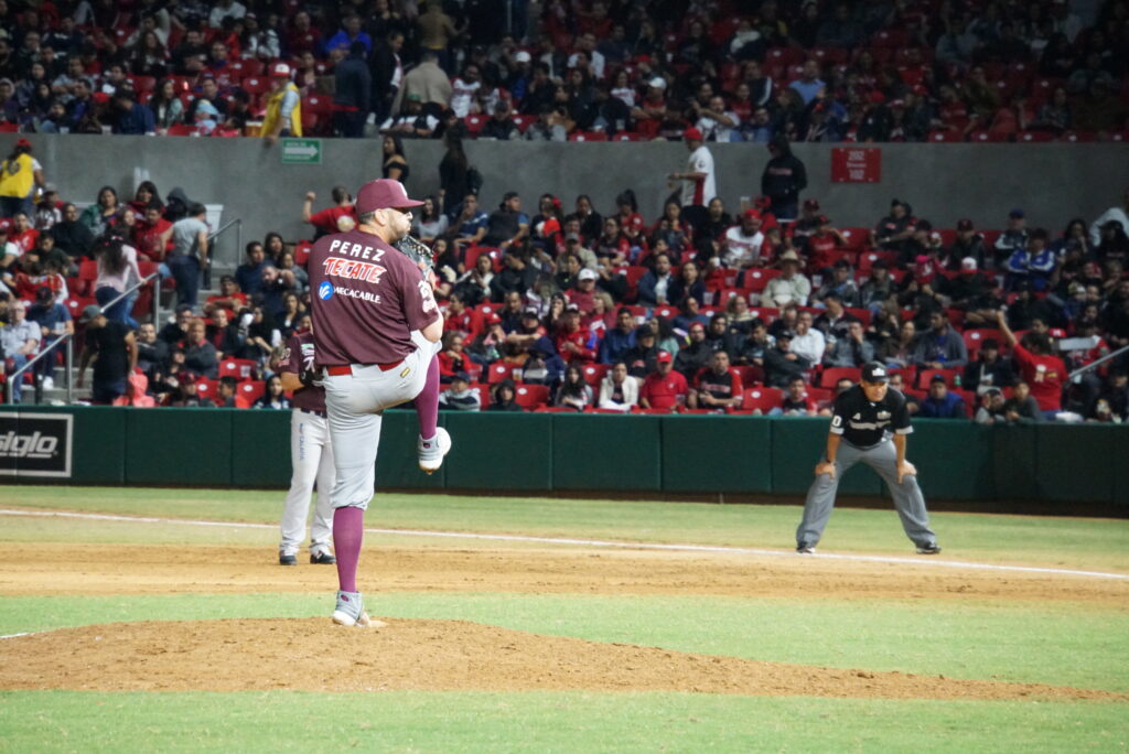 LISTO ÓLIVER PÉREZ PARA HACER HISTORIA EN MLB