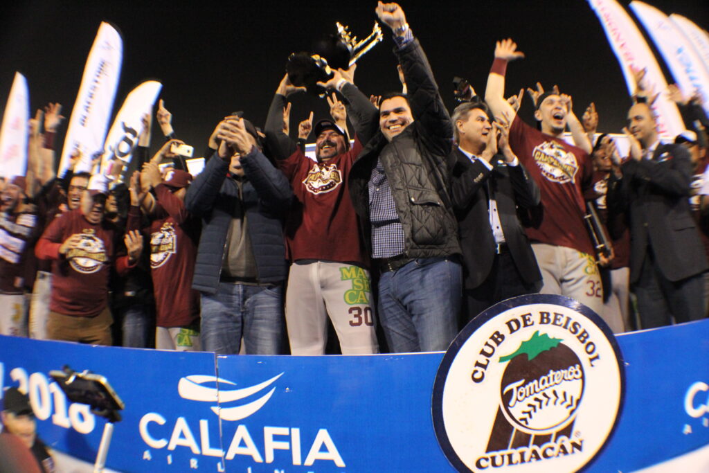 MARIO VALDEZ Y LA ARQUITECTURA DEL CAMPEONATO