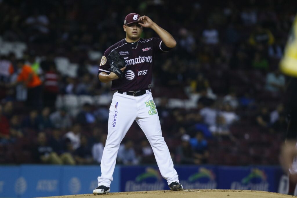 MANNY BAÑUELOS INICIA AVENTURA EN EL BÉISBOL DE TAIWÁN