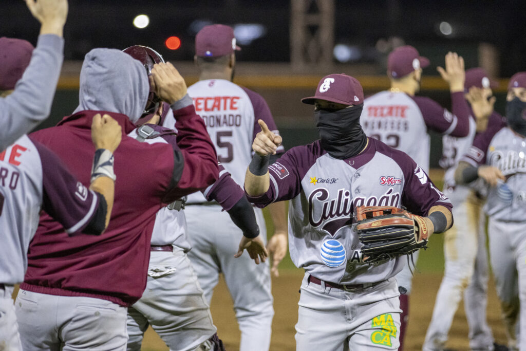 WING PEGA EL HIT GANADOR Y LOS GUINDAS ESTÁN EN SEMIFINALES