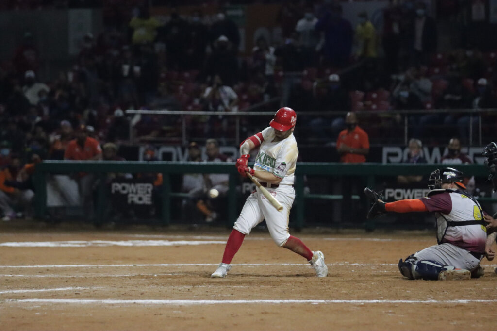 EL HAPER GAMBOA DEJA EN EL TERRENO A CARIBES Y TRANSPORTA A MÉXICO A SEMIFINALES