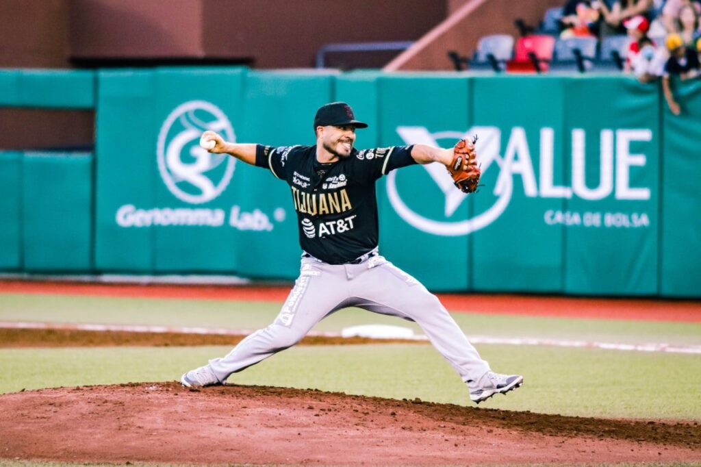 BARREDA Y DYSON DESTACAN EN TRIUNFO DE TOROS