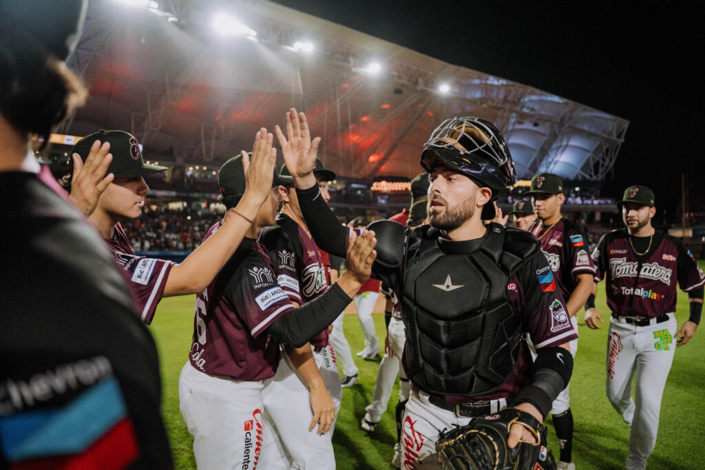CHÁVEZ SENTENCIA VOLTERETA Y TOMATEROS DERROTA A NARANJEROS