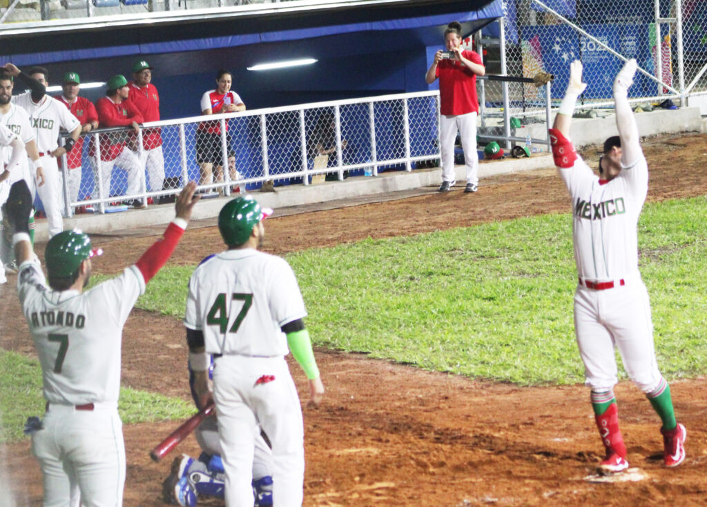 ÁVILA IMPONE SU PODER PARA VENCER A NICARAGUA